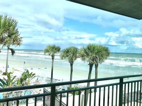 Big Beach House Presidential Suite Photo 1